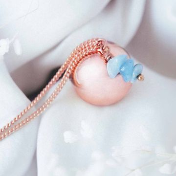 Schwangerschafts Bola Klangkugel aus Rotgold mit Aquamarin Stein