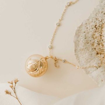 Bola Schwangerschaft Ginkgo Gelbgold auf Kristall Kette, mit Initialen