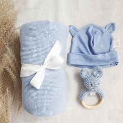 Sinnvolle Geburtsset, personalisierte Decke, Mütze und Rassel, Maylily grau