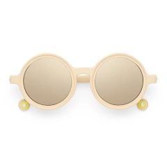Sonnenbrille in Wüstensandfarbe der Marke Olvio&Co