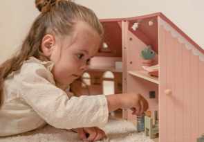 Puppenhaus der Marke little dutch