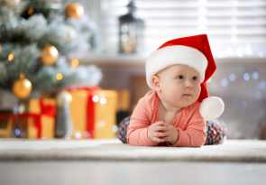 Babys erstes Weihnachtsfest